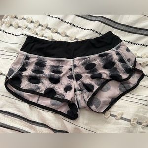 Lululemon Shorts Size 4